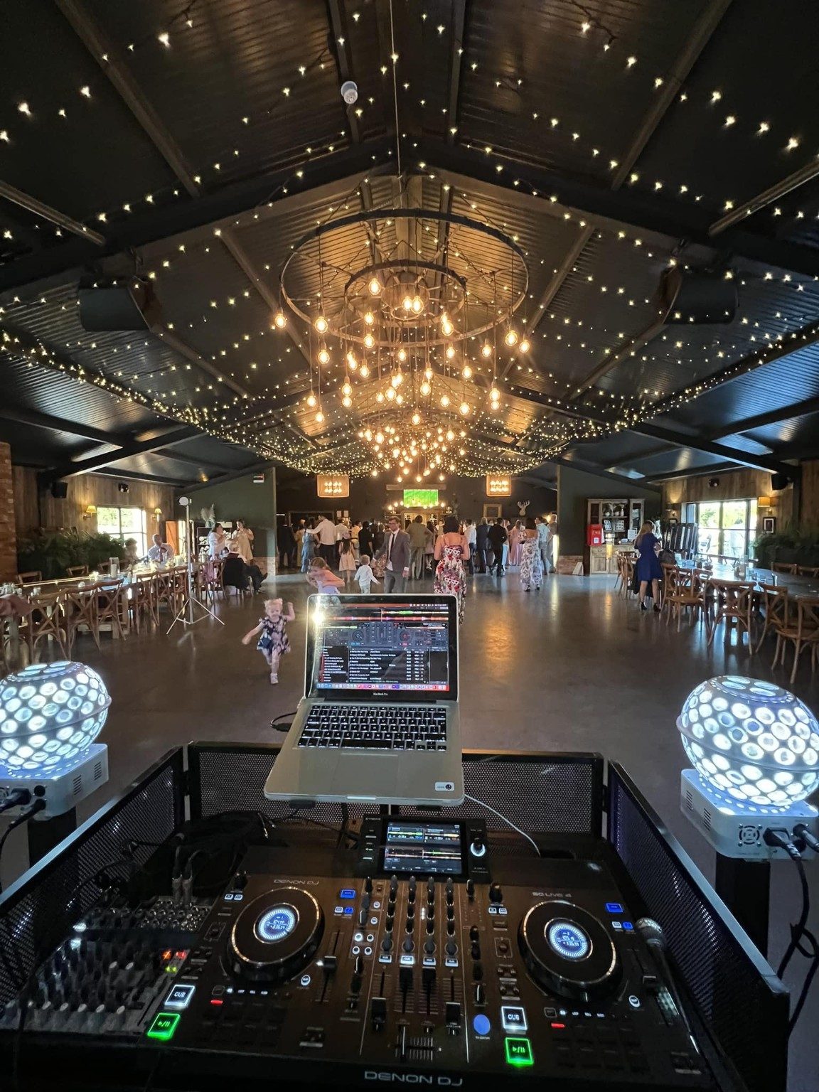 MKG Music Services live entertainment photo 17